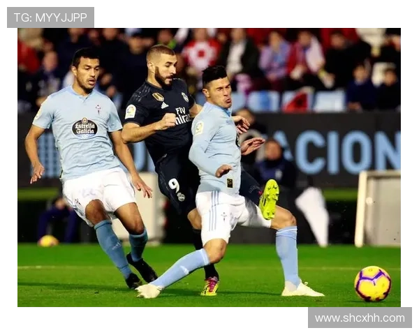 曼城主场强势击败埃弗顿全场数据分析射门和得分机会全面占优